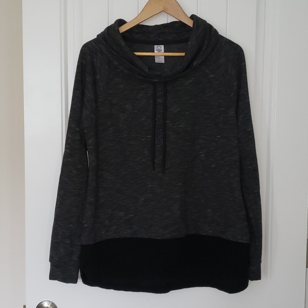 🍁 Te Verde Women's Cowlneck Sweatshirt. L